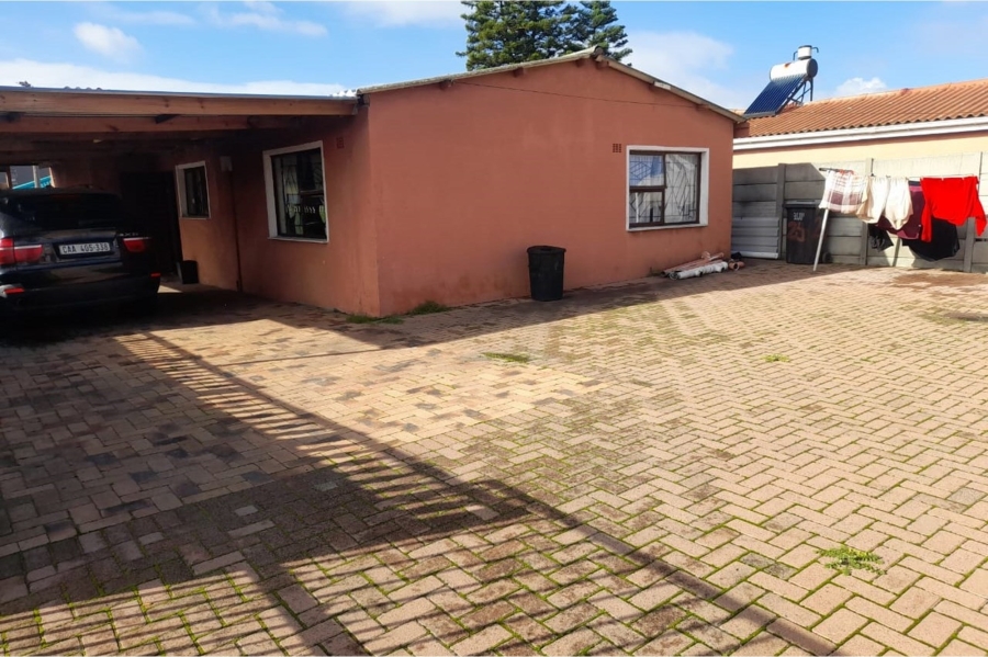 4 Bedroom Property for Sale in Sarepta Western Cape